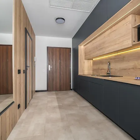 Flaming Hanza Tower * שצ'צ'ין